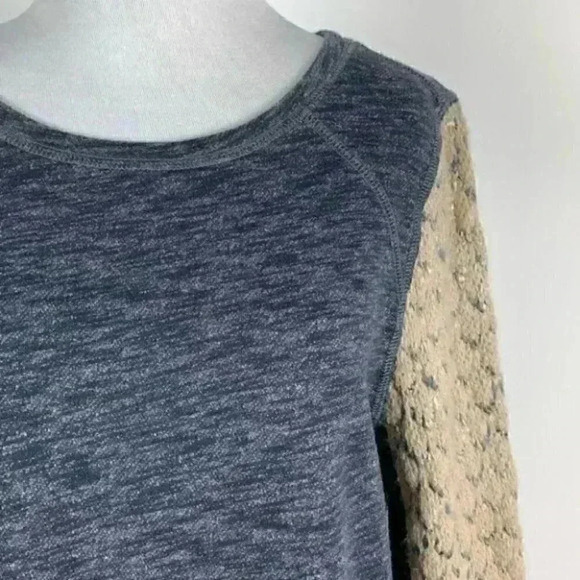 Oddly sweater size S blue burn out with cream knit - Picture 1 of 8